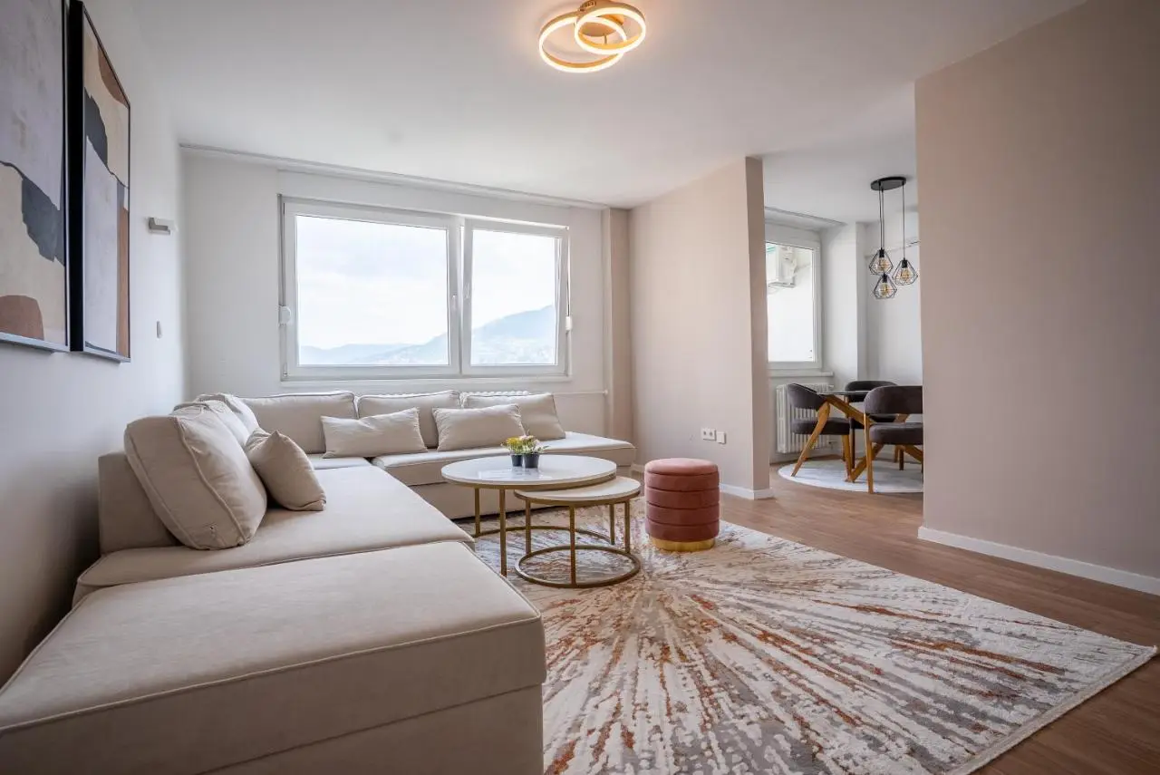 Skyline Apartment