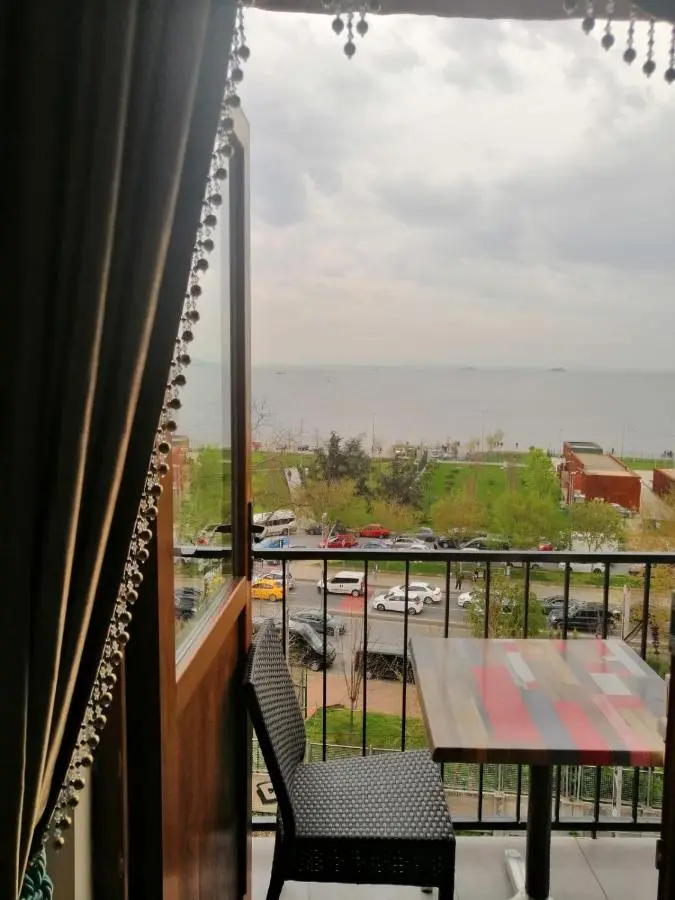 Seahouse Suites