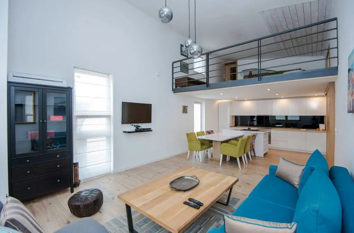 VIP Duplex