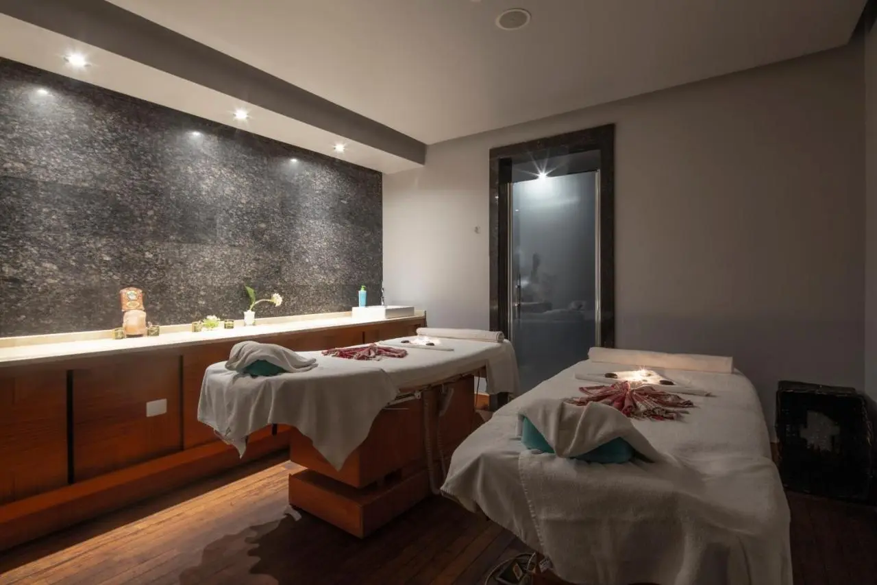 Crowne Plaza Istanbul Asia by IHG