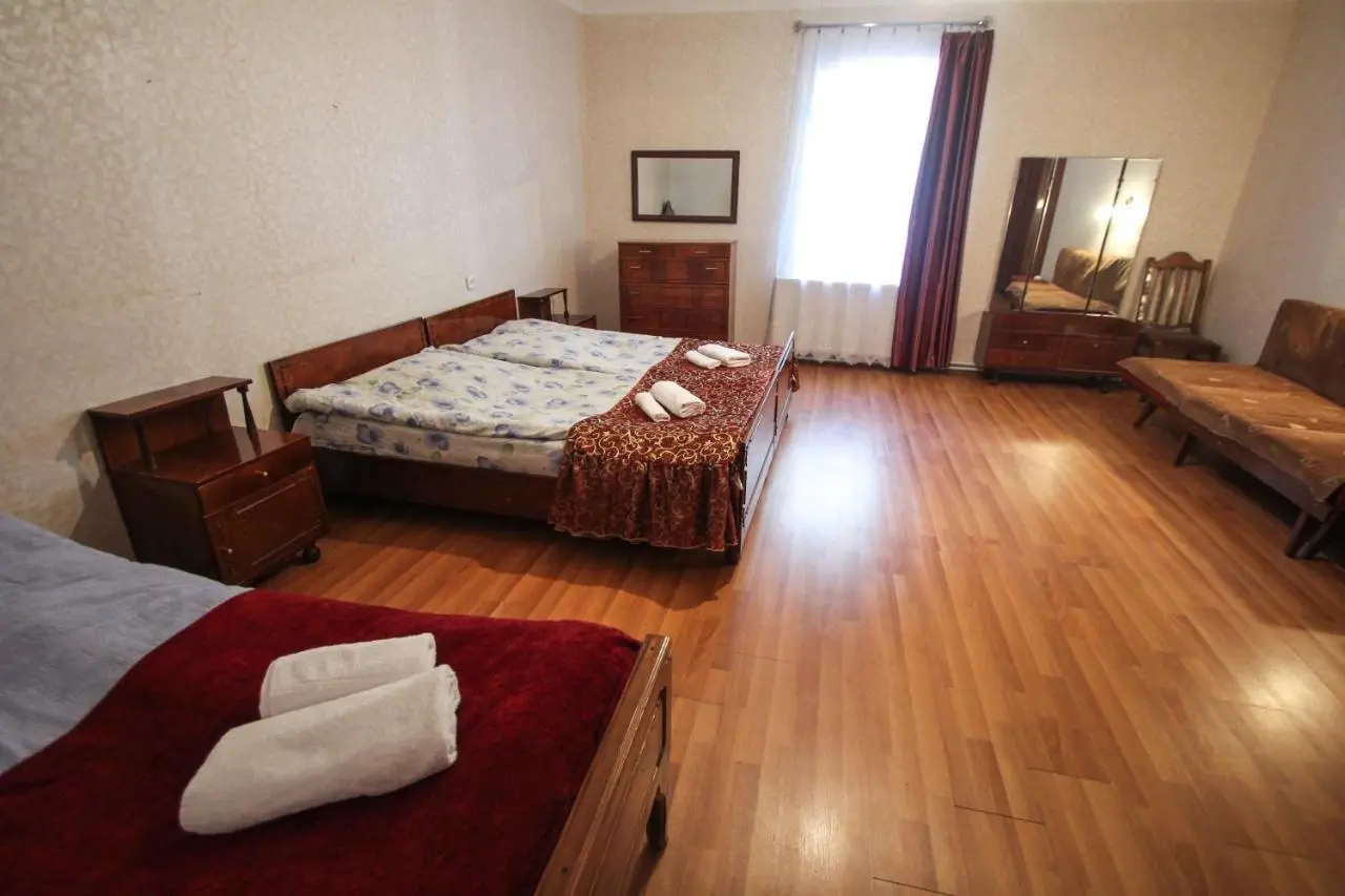 Eka&Nino GuestHouse