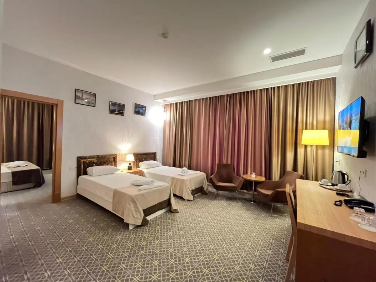GM City Hotel Baku - Free Swimming Pool