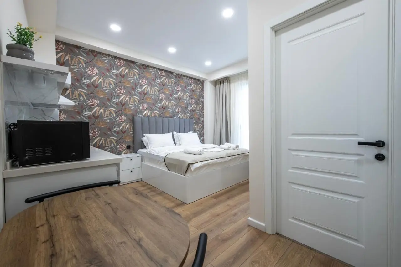 M&N Hotel