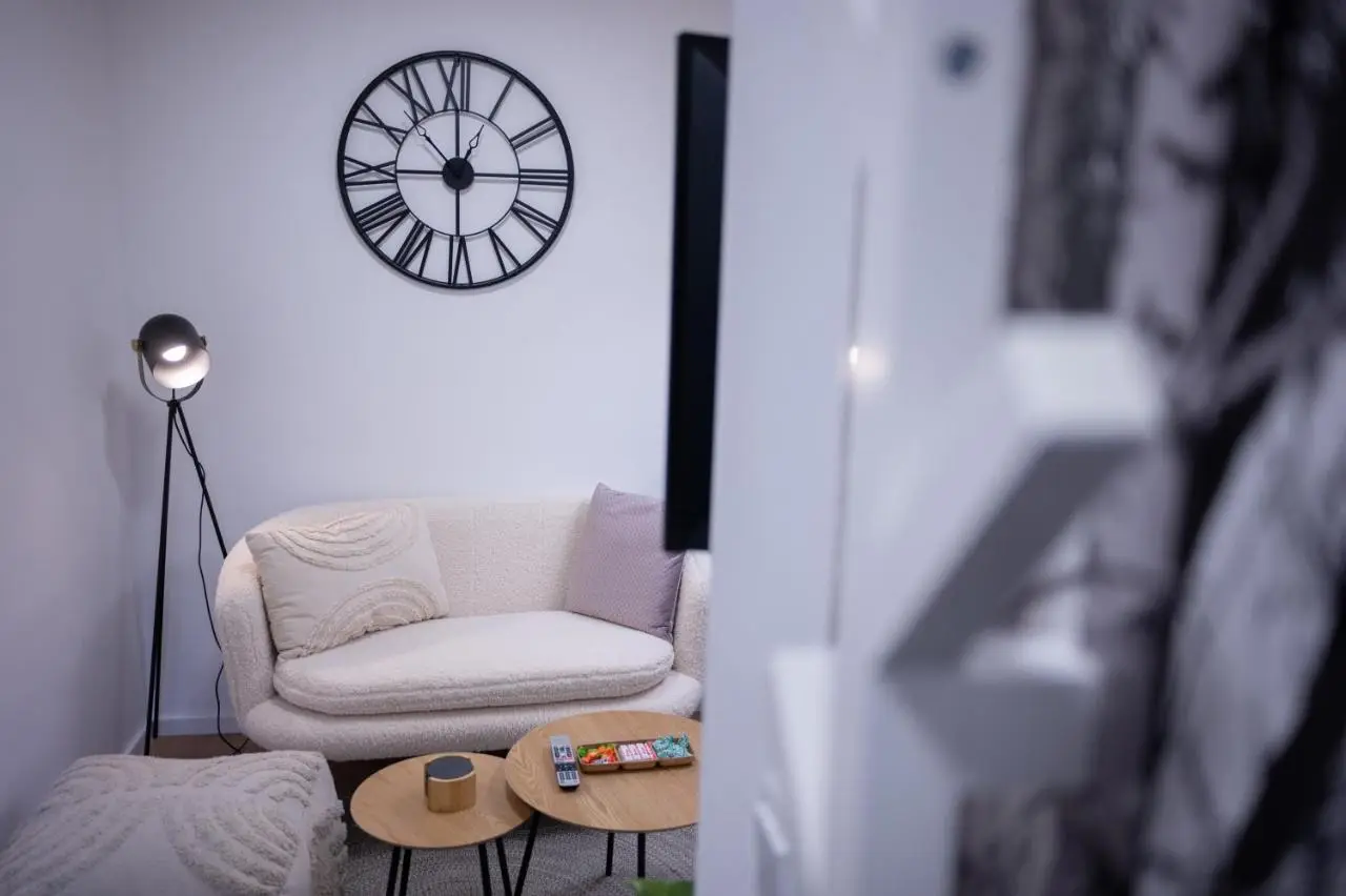 Cute 1BDR in City Center
