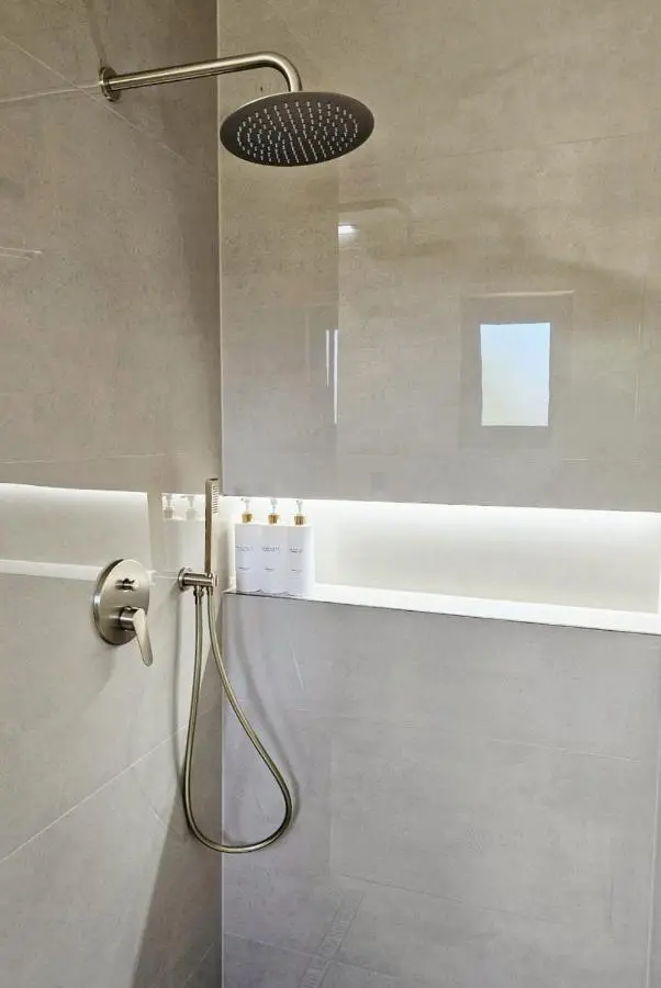 LUXIA PRIVATE ESTATE Sauna & Pool x Jacuzzi with Fireplace outdoor lounge