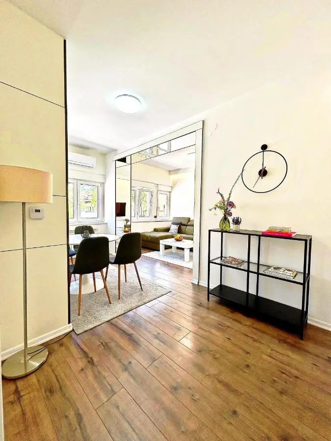 LuxApart Titova City Centar free garage