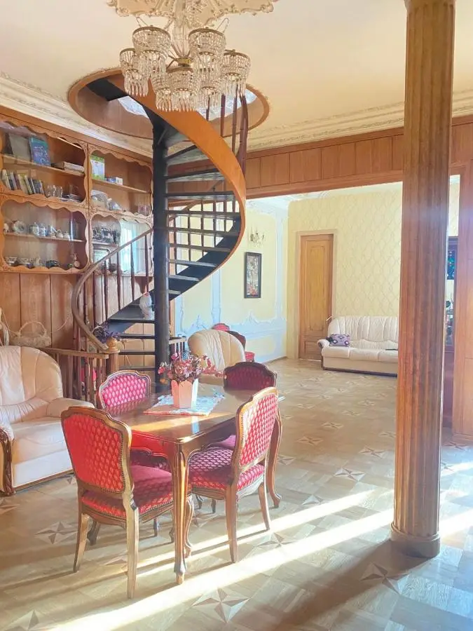 K&N Guesthouse