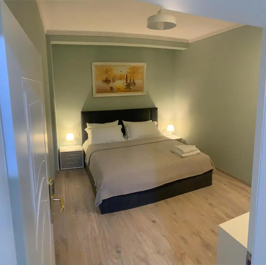 BELUX HOTEL