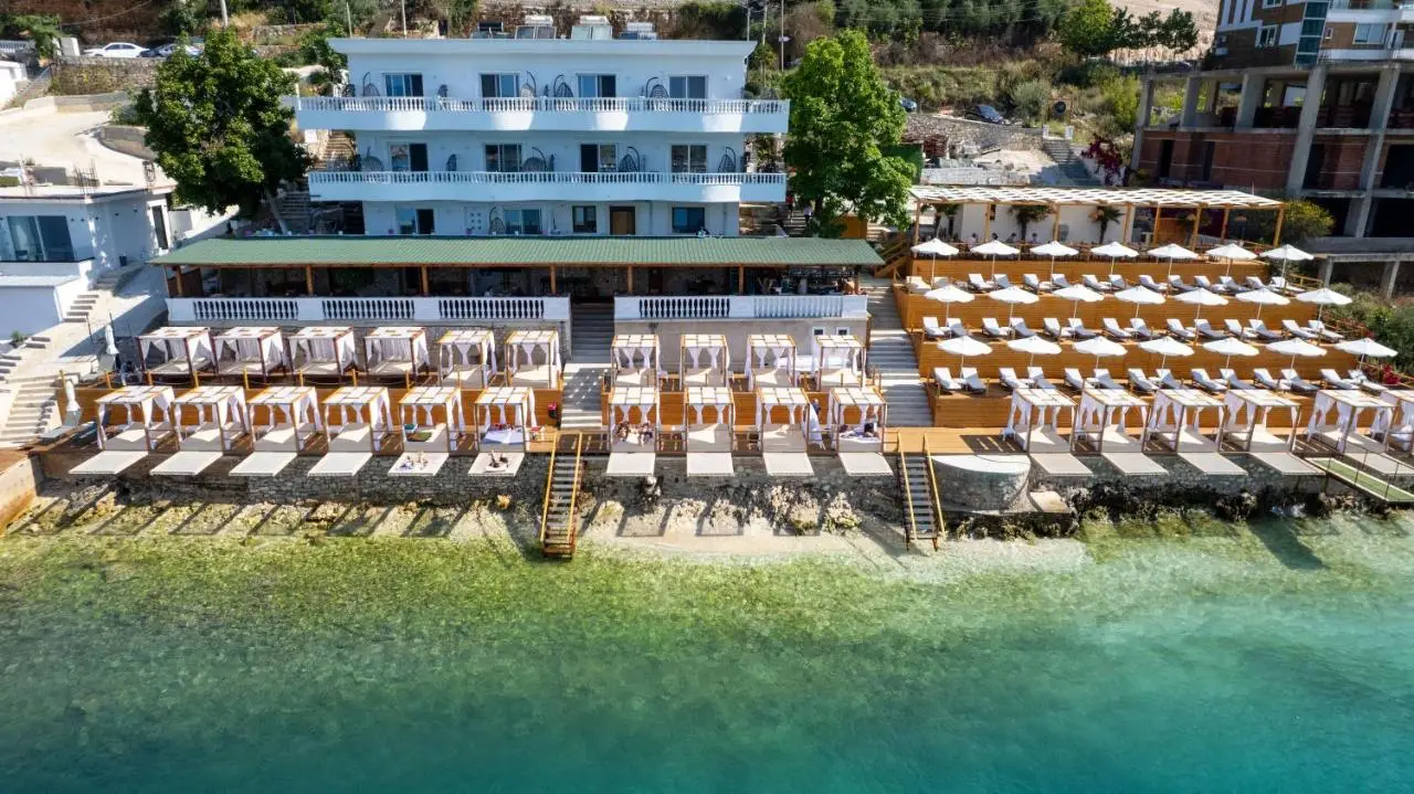 Villa Juna Beach
