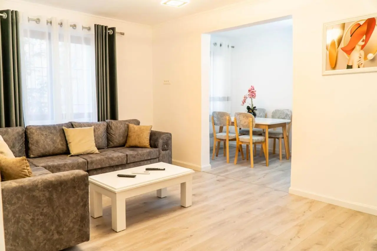 Signature apartment 8