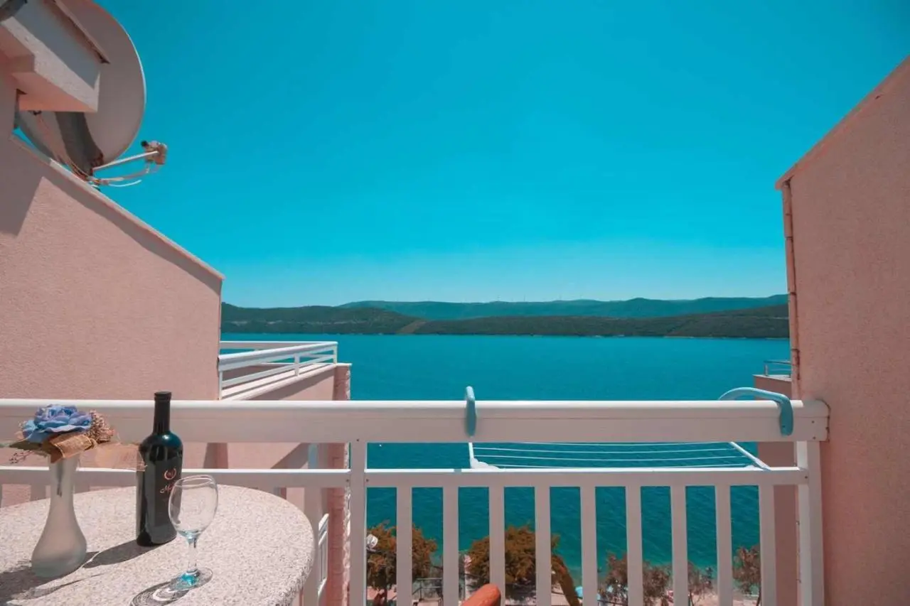Villa Raguž sa Privatnom plažom i Garažom