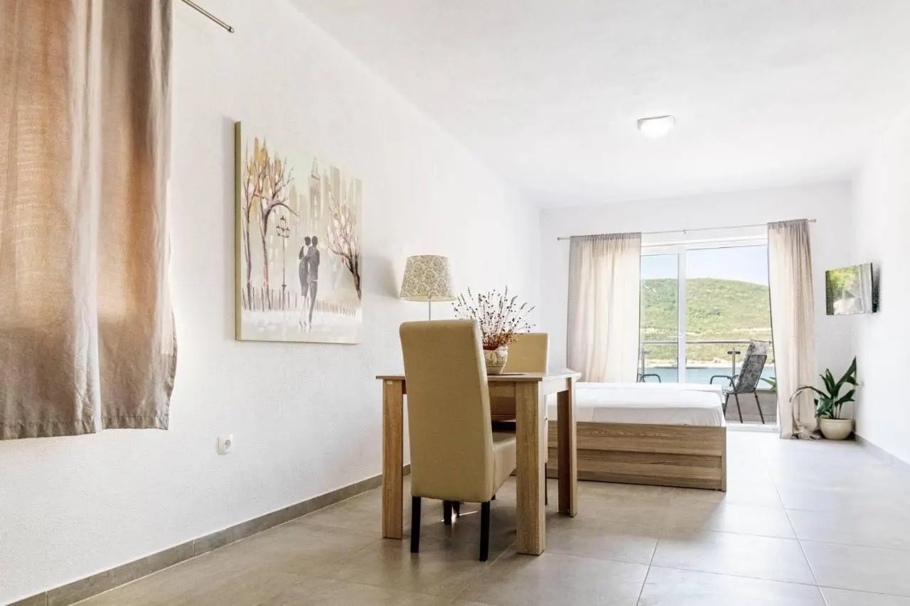Apartmani Divna