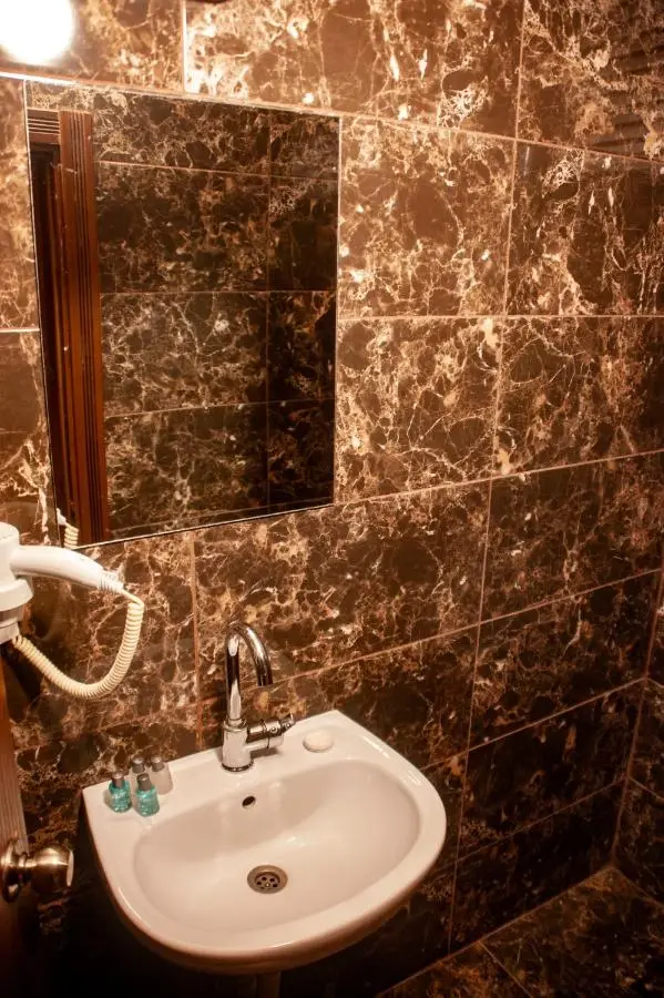 Istanbul Irish Hotel
