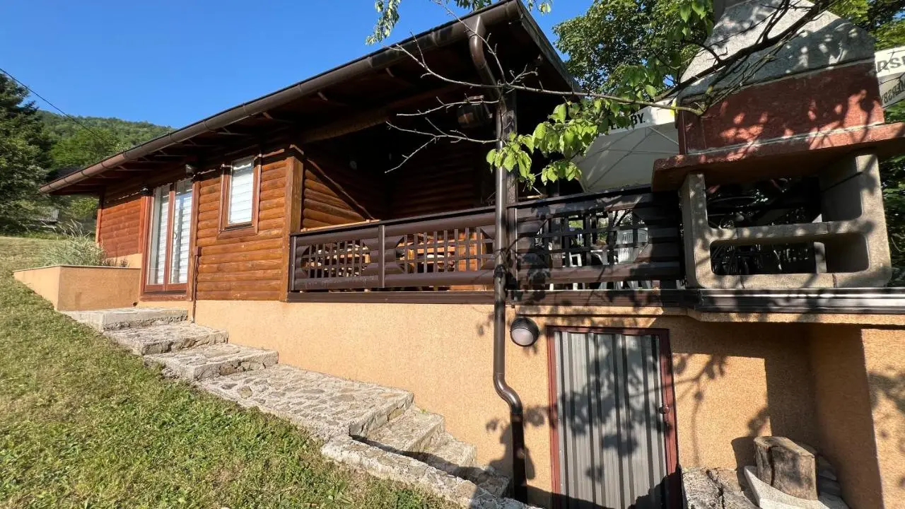Farah House