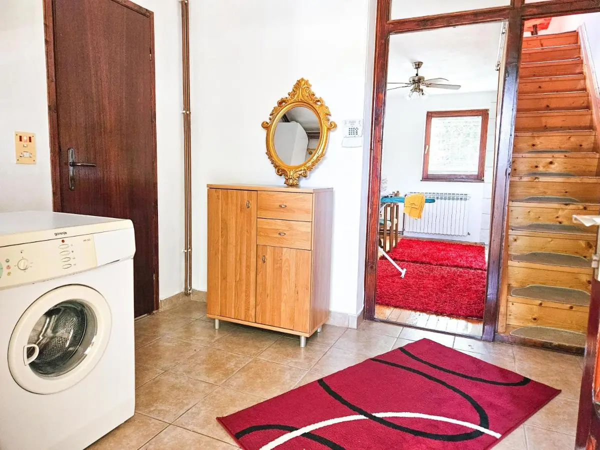 Sarajevo Pine Hideaway - Free Private Parking