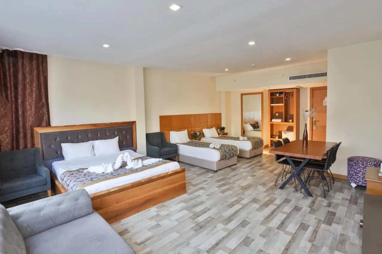 Cumbali Plaza Hotel