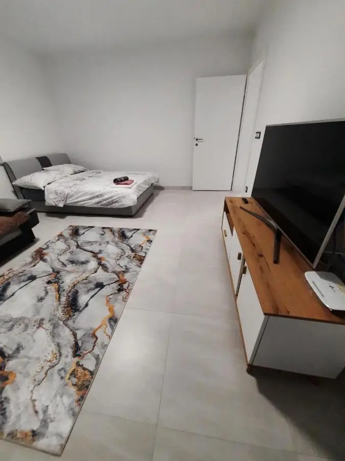 Apartments White House Bihac