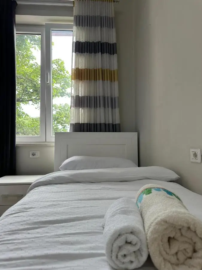 Kelly's Cozy Hideaway - Central Tirana