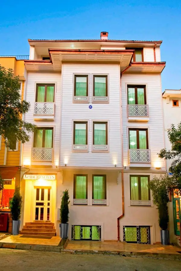 Azade Suites