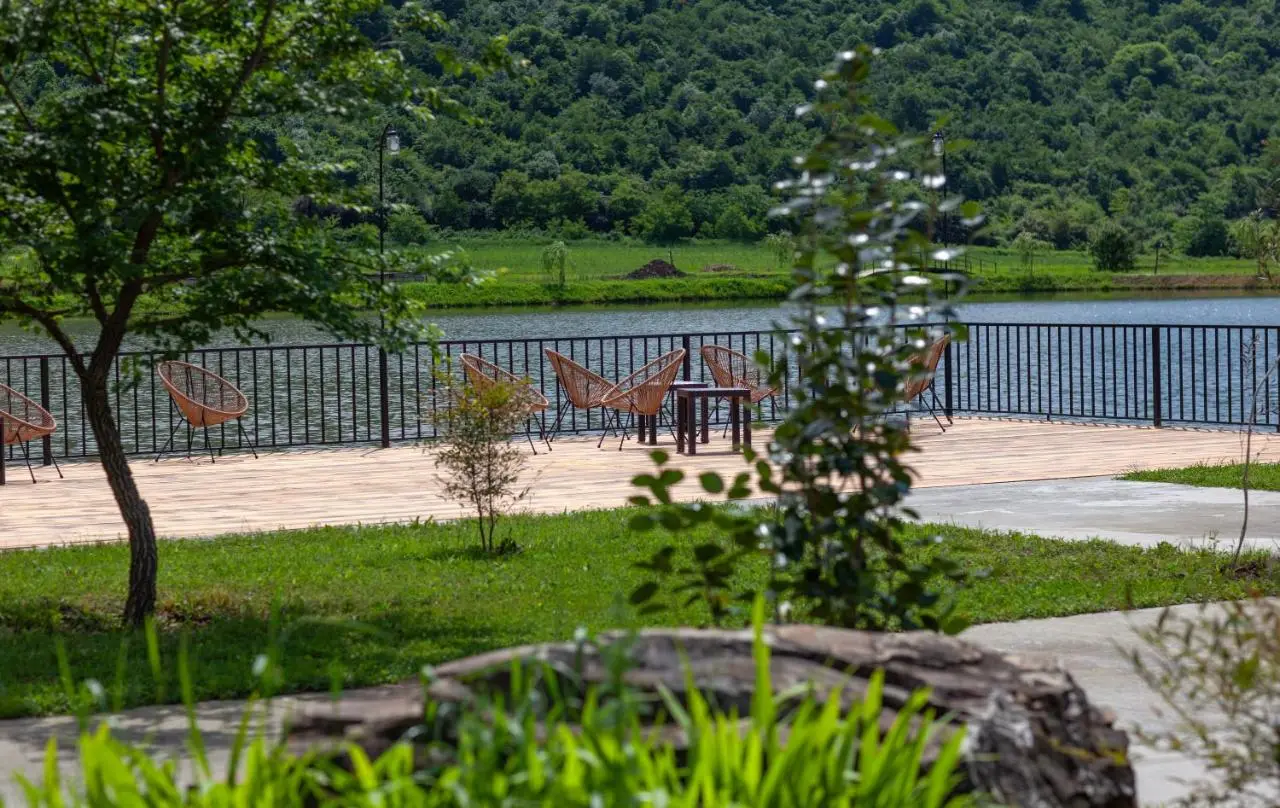 Moretoni Lake Resort