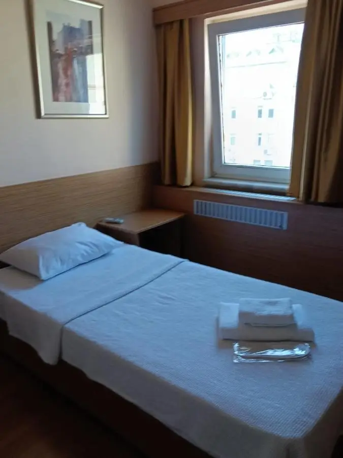 Kadikoy Otel