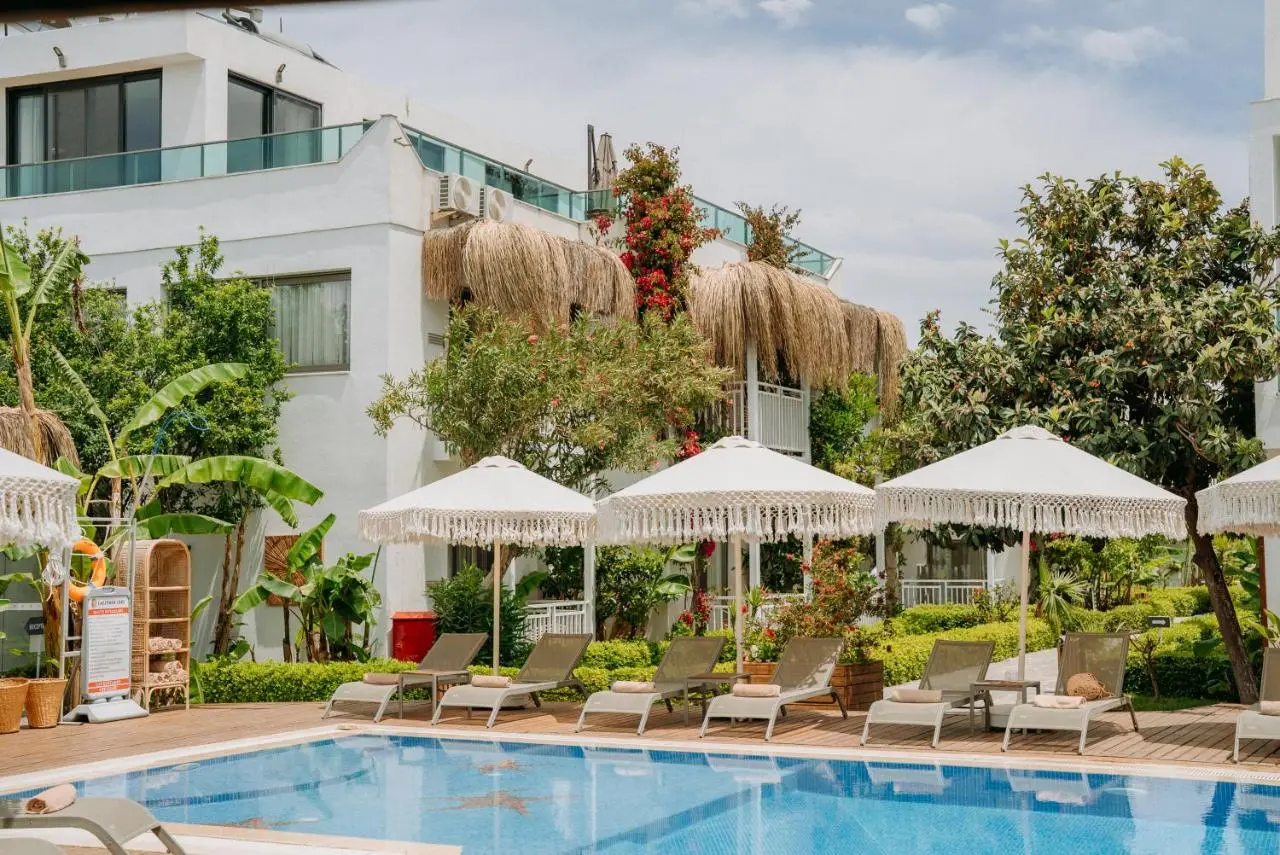 Yalıpark Beach Hotel