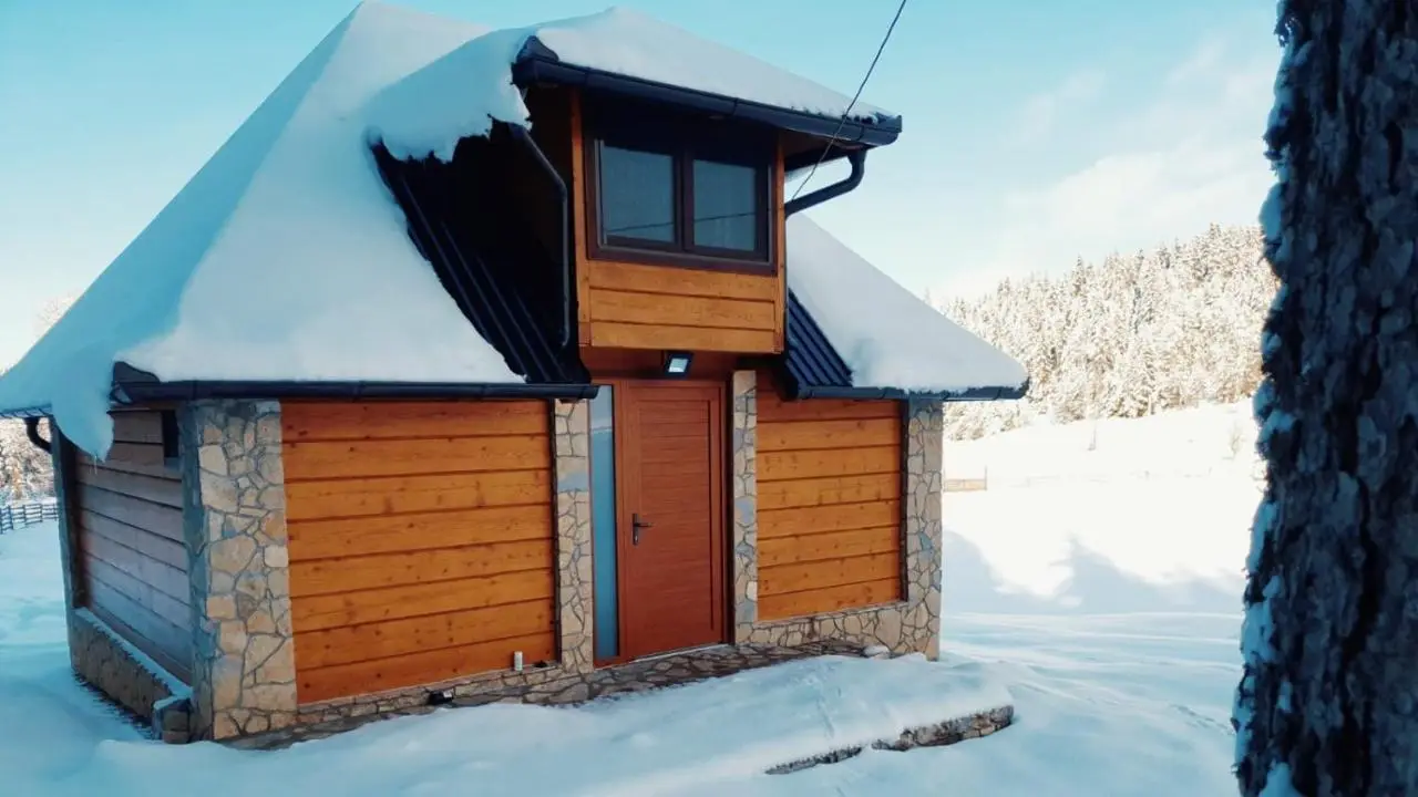 Apartmani Nišićka Oaza
