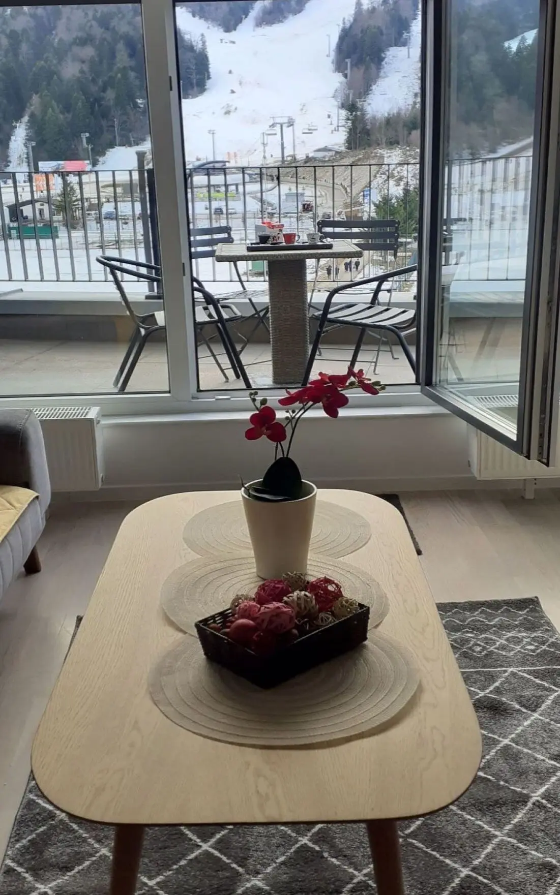 Bjelasnica Apartment Top Location, Garage & Views