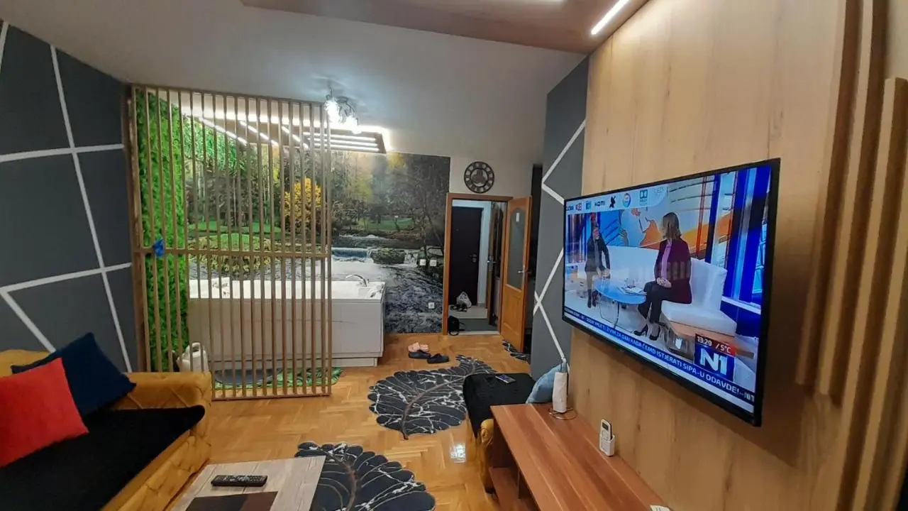 JACUZZI for RELAX - HOLLYWOOD Apartment, STUP, Sarajevo