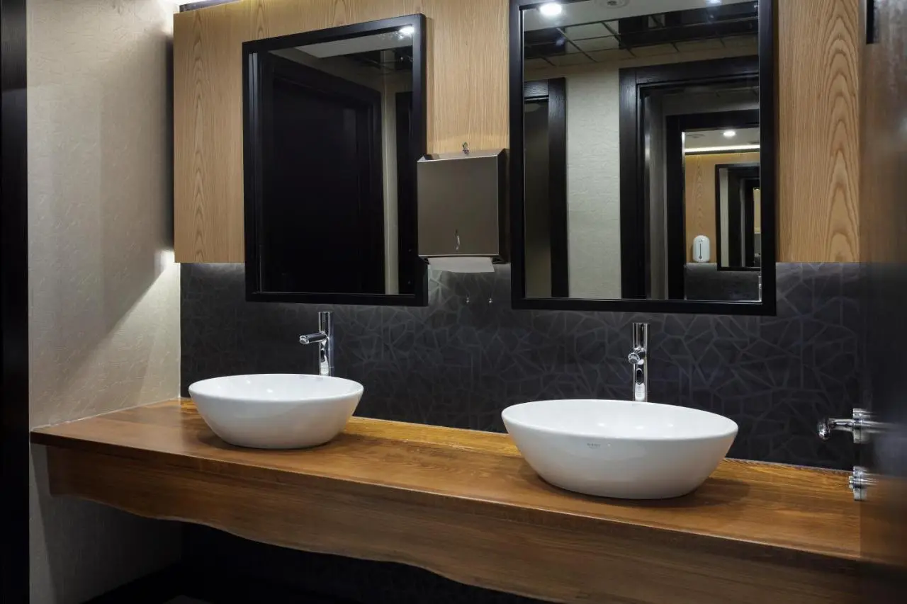 İzz Hotel Koşuyolu