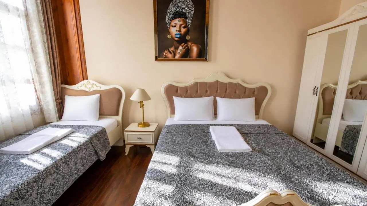 Lily Town Hotel