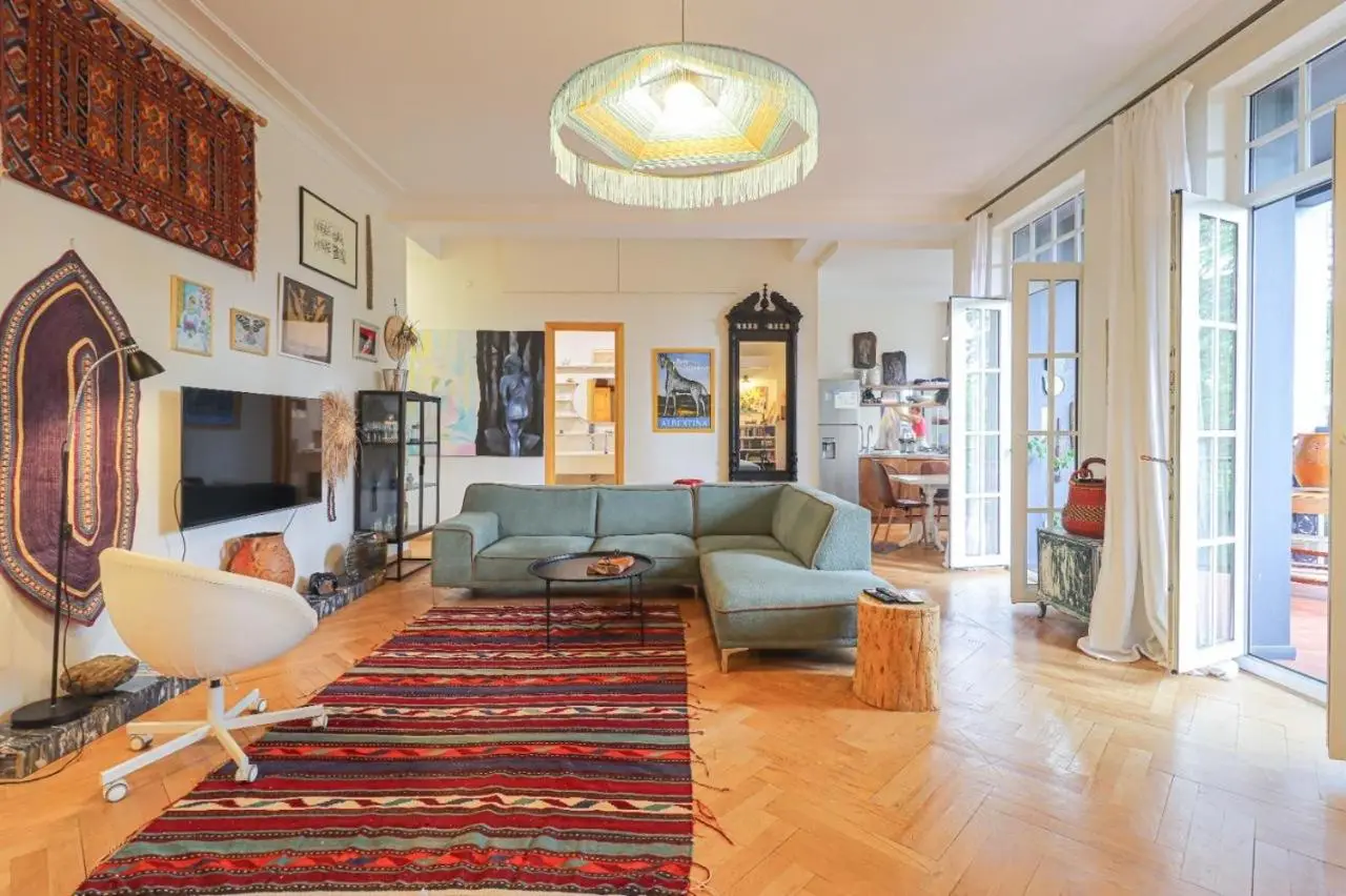 Artsy Apartment