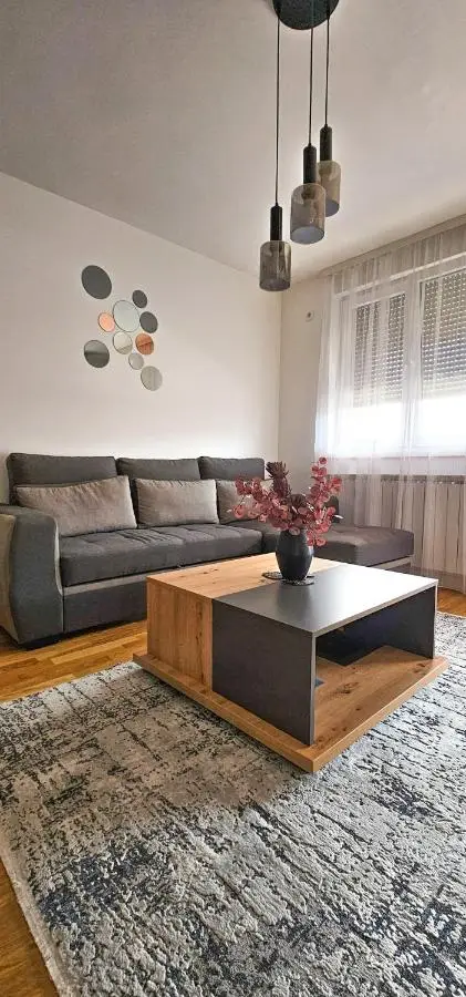 Stan na dan-Apartman Mia