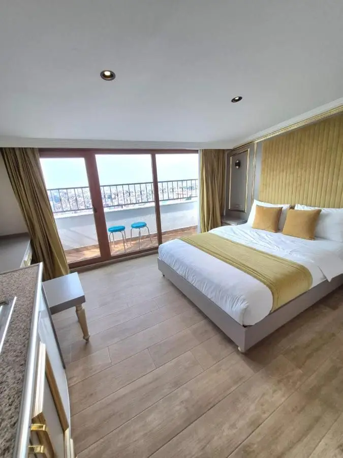 Taksim La Marino Hotel