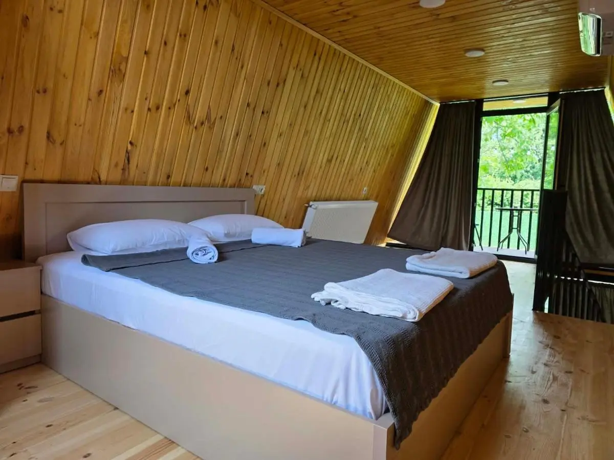 Diamond Cottages