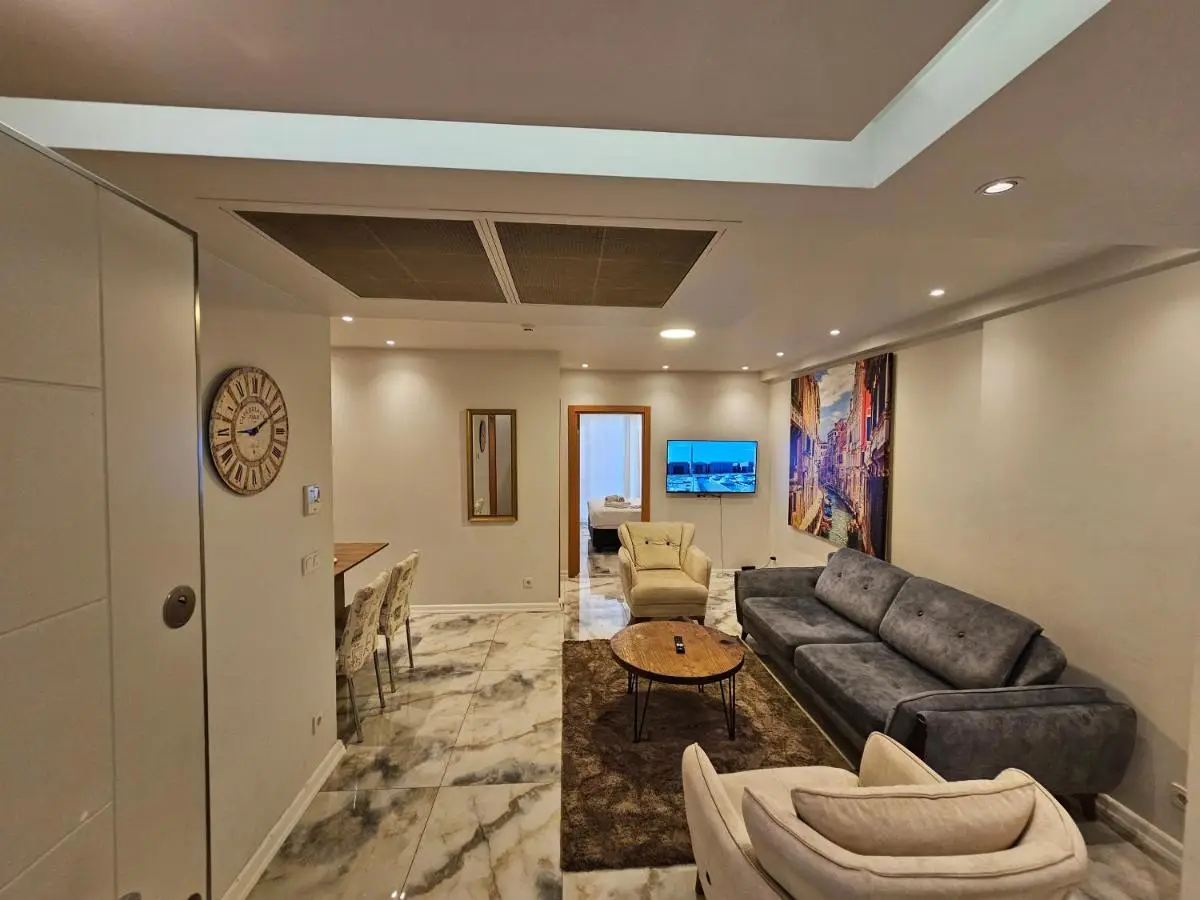 PERFECT RESİDENCE TAKSİM, 2 BEDROOM, POOL, Gym, Sauna