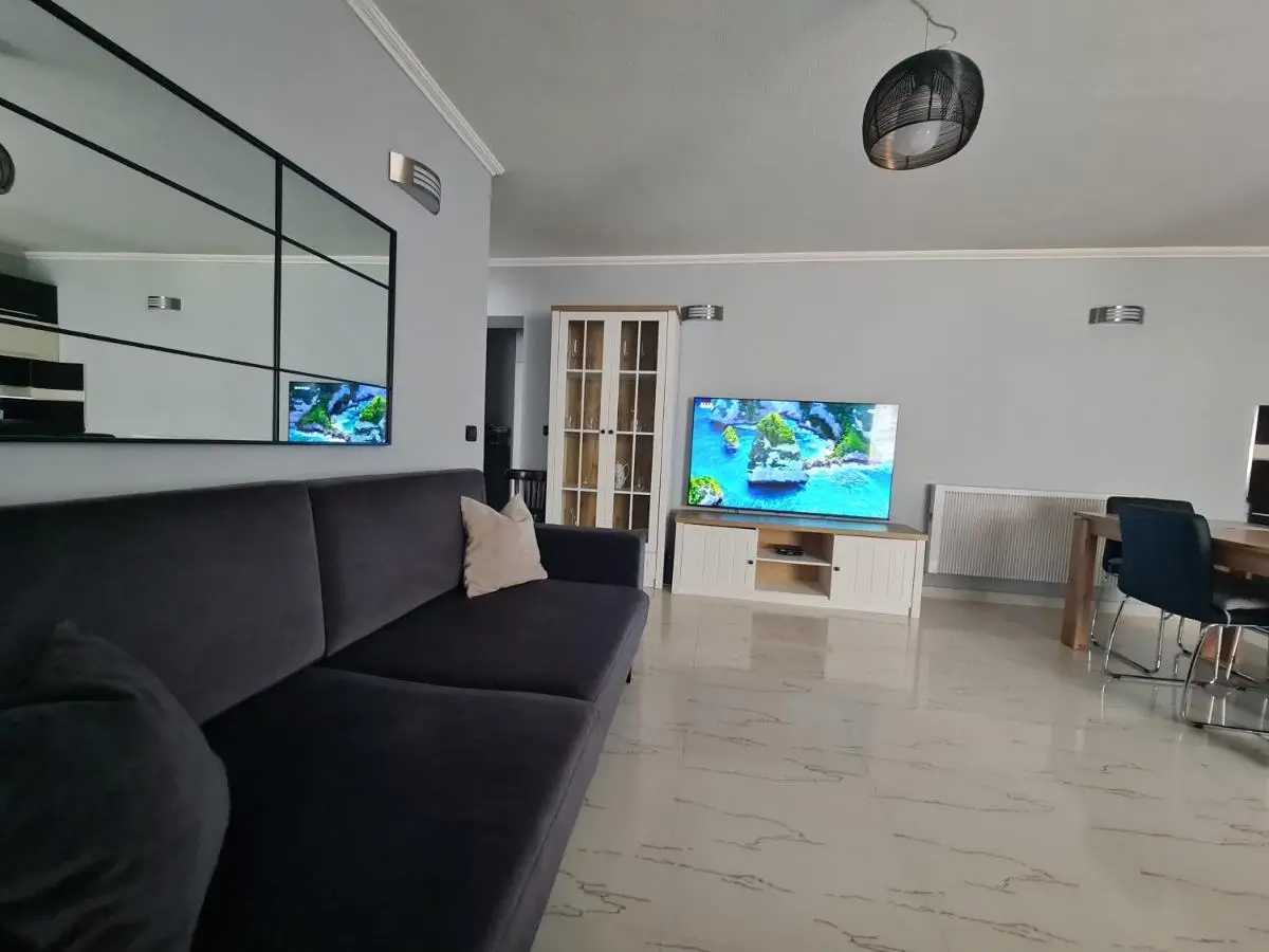Edi's Apartments-Cozy stay in the center