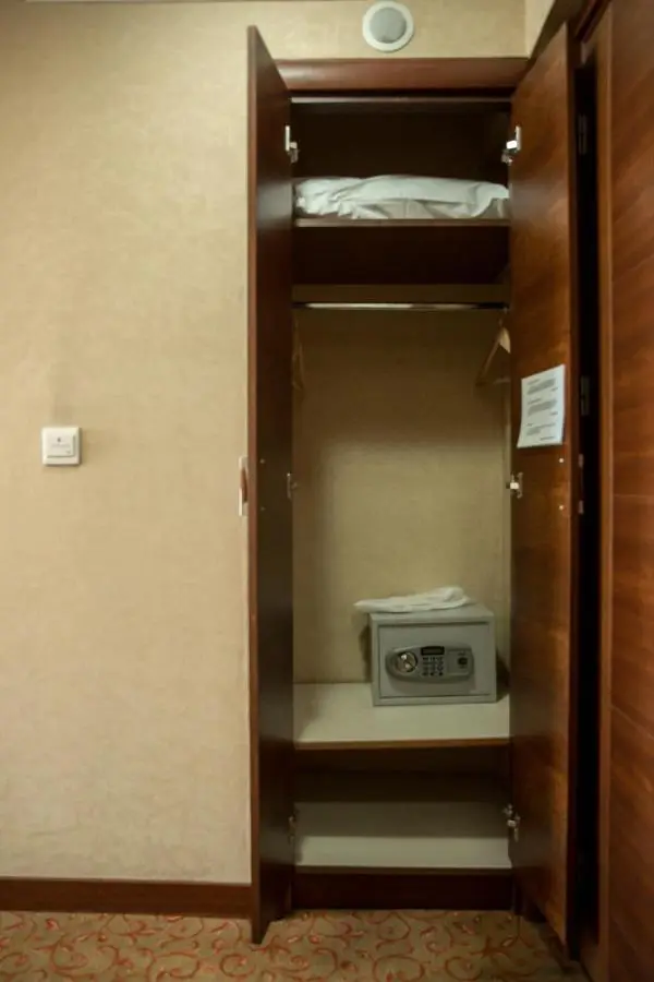 Yuksel Hotel