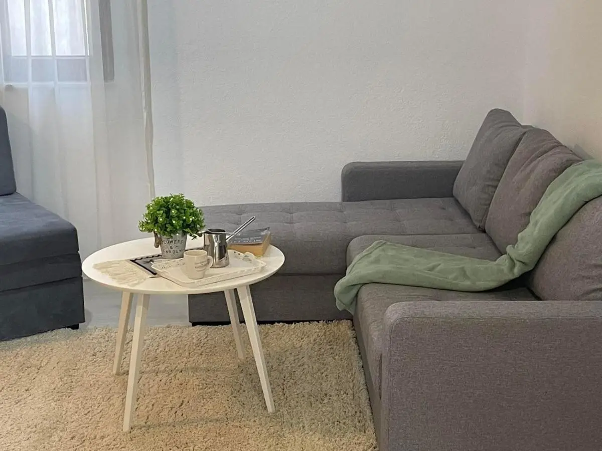Guesthouse Check In - Apartments & Rooms