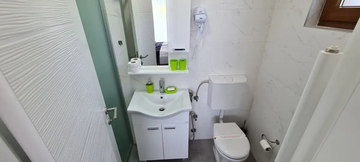 Ground floor, 3BDR, shared pool