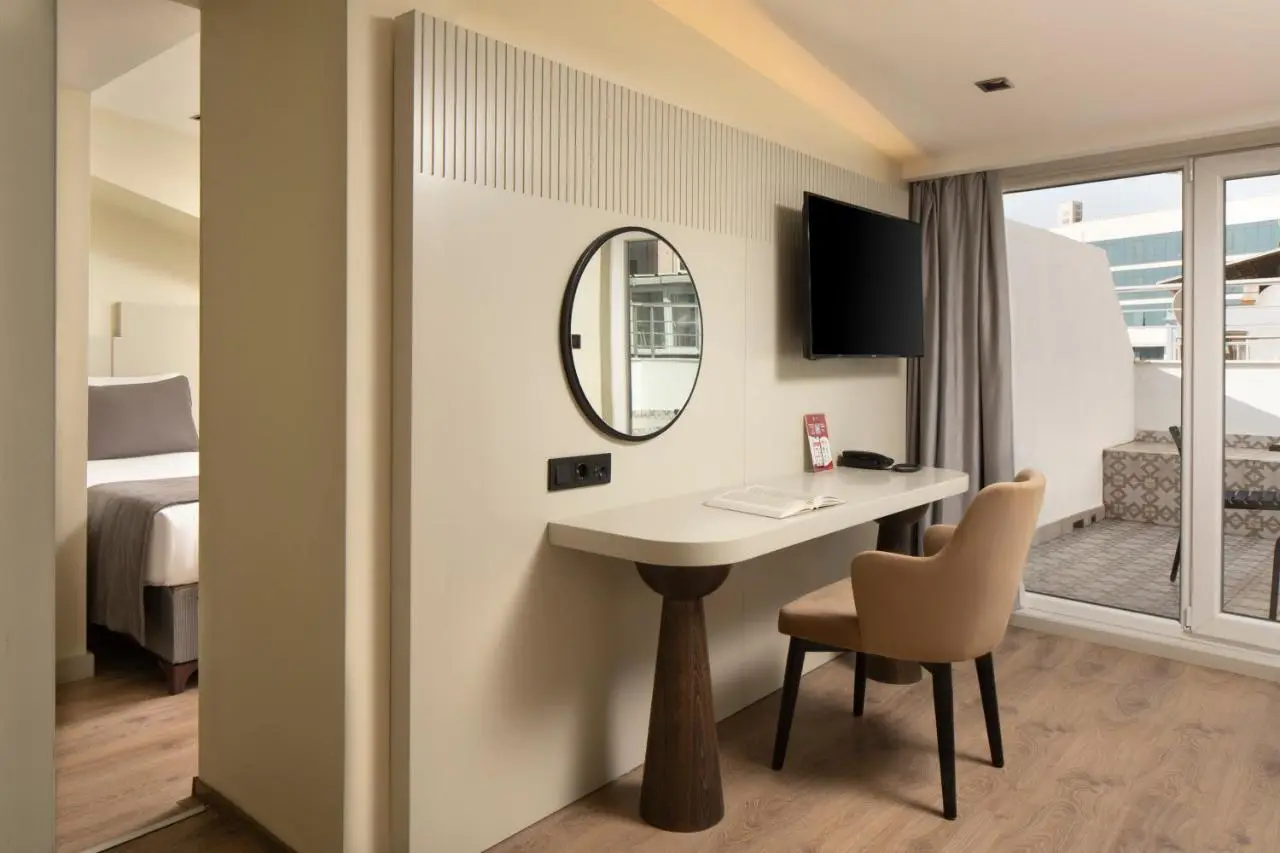 Taksim Galataport FRZ Burak Hotel