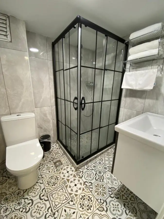 Orange Airport Hotel