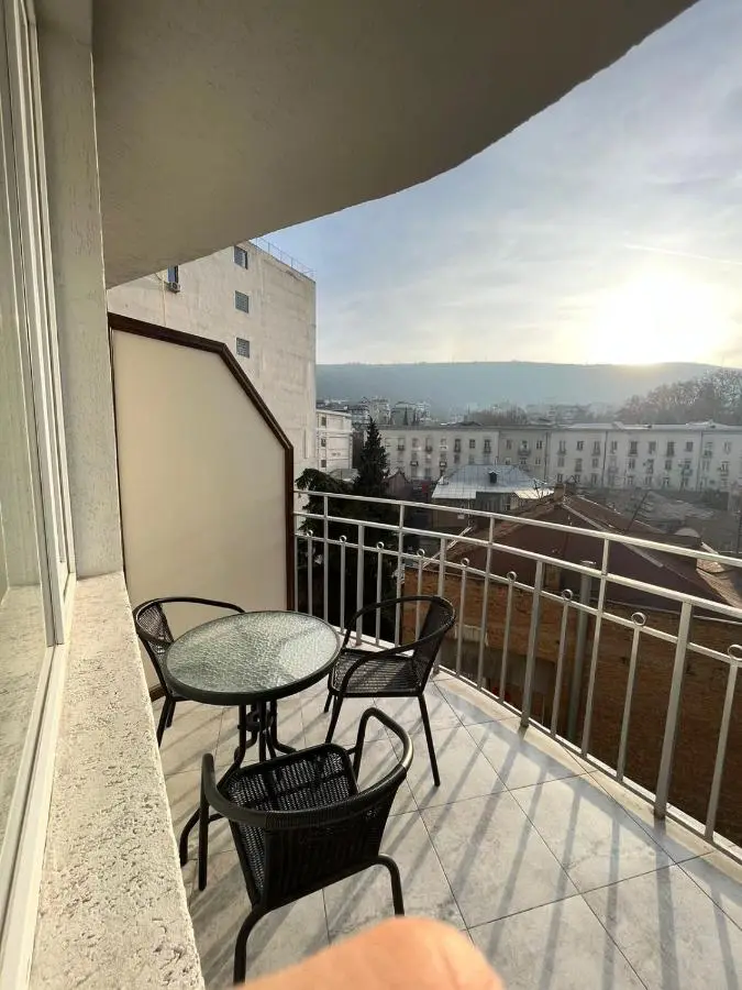 Luxury 6BR 240sqm Apartment in Vere Tower Perfect for Groups in Tbilisi