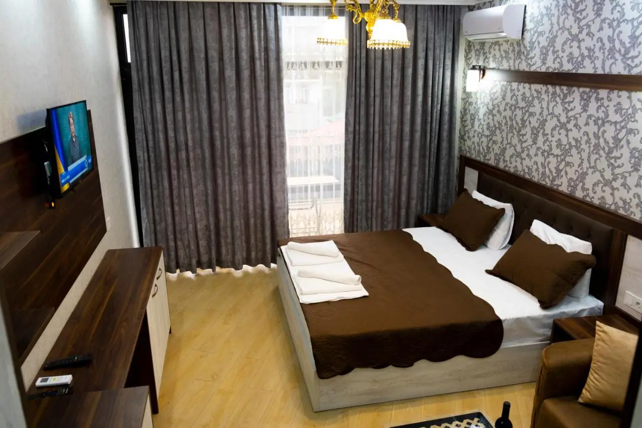 EMEG Hotel and Restaurant