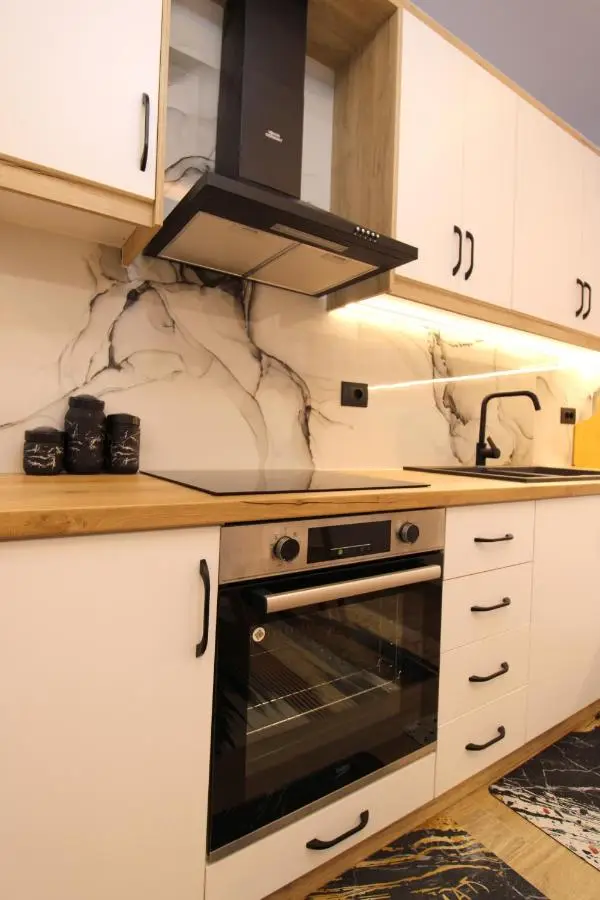 Sarande Luxury Central apartment Reni Risi