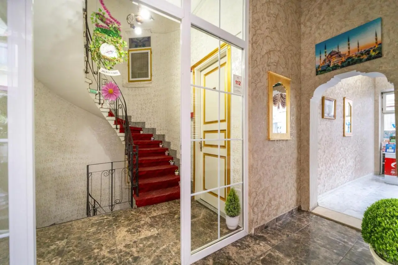 Alhambra Apart Hotel