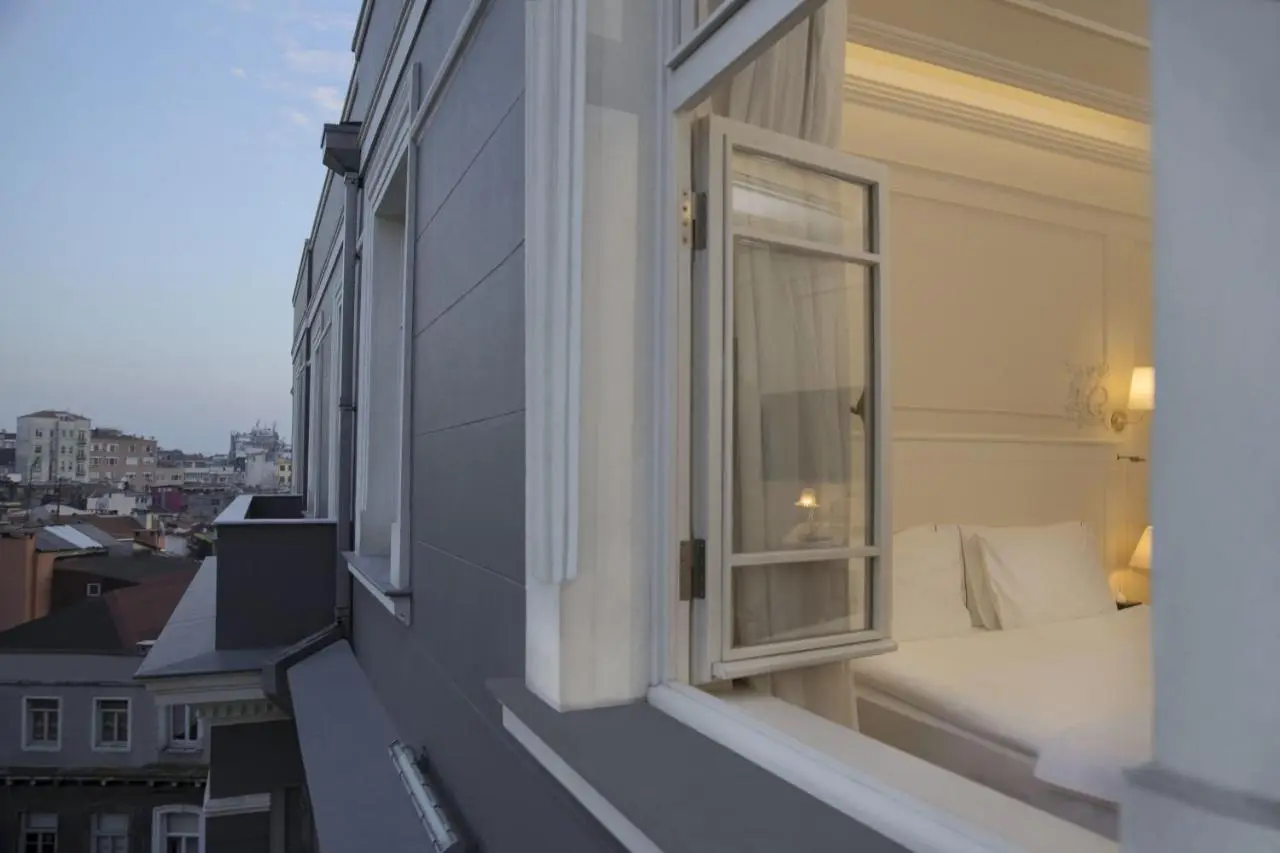 Corinne Art & Boutique Hotel