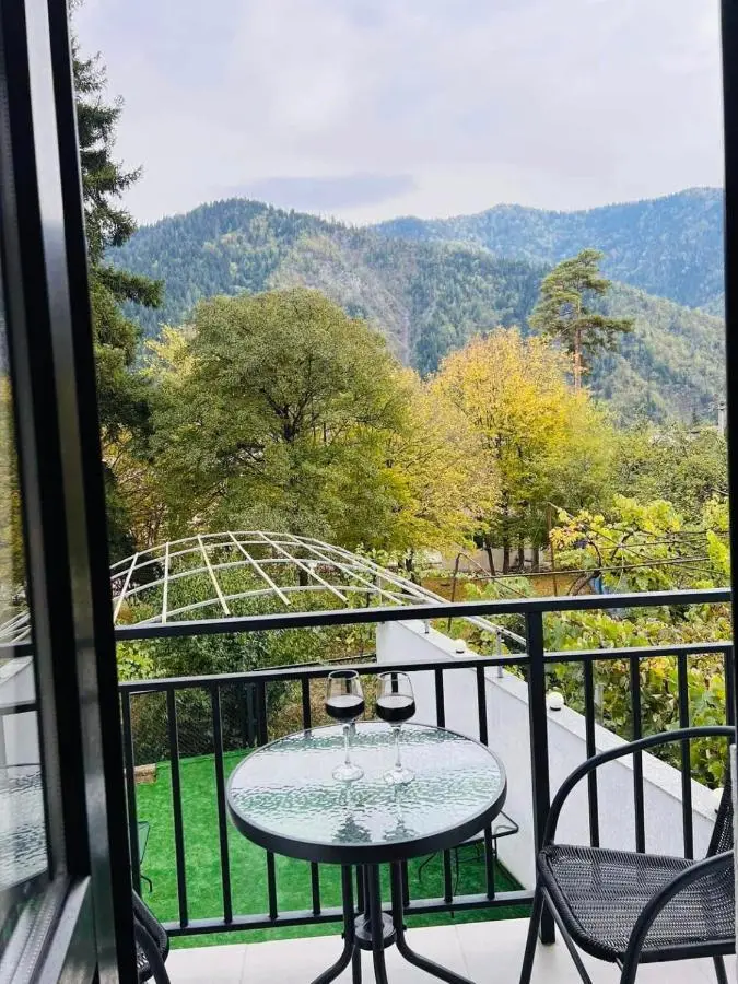 Likani Home