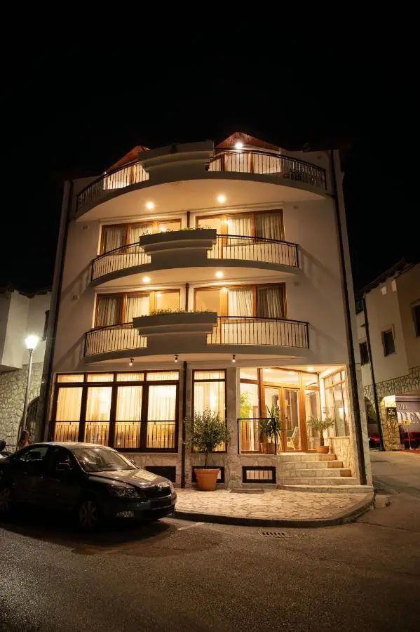 Old Town Nest