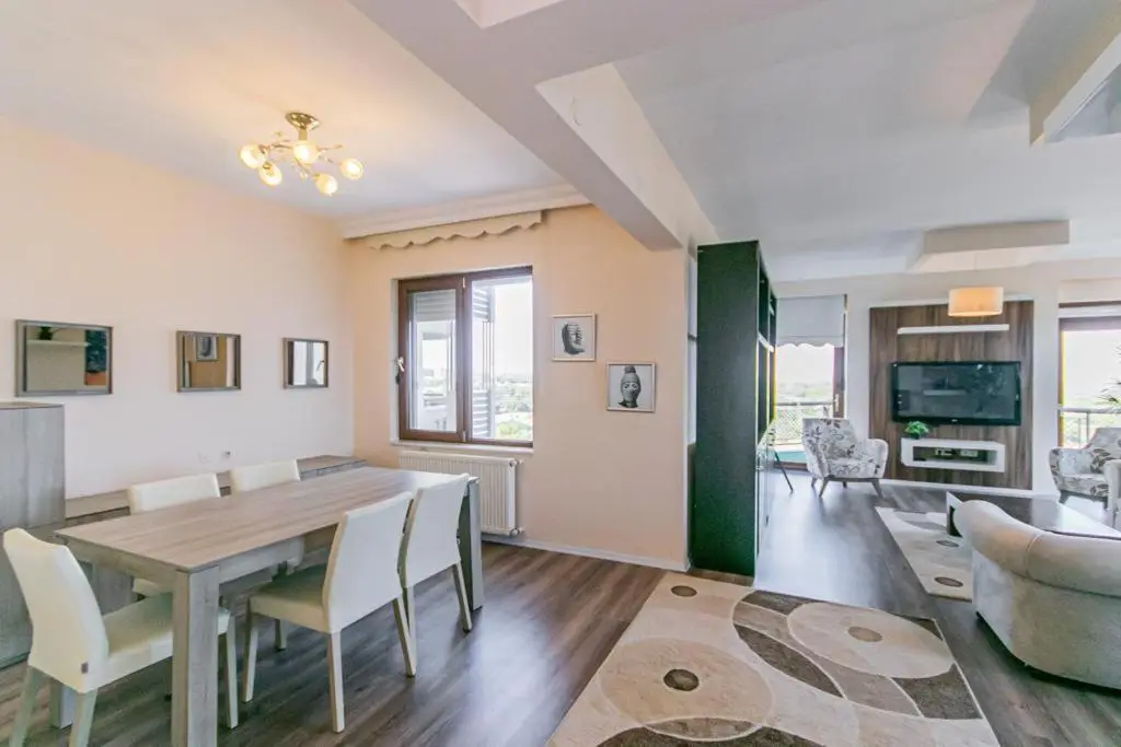 Lara Park Suites